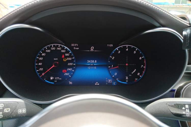 Used Mercedes-Benz GLC 2020 GLC 260 L 4MATIC Luxury Model Instrument Cluster