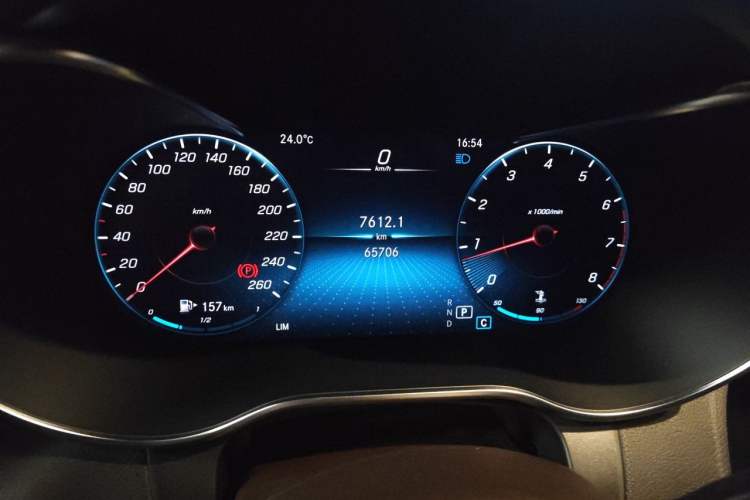 Used Mercedes-Benz GLC 2020 Facelift GLC 260 L 4MATIC Luxury Edition Instrument Cluster