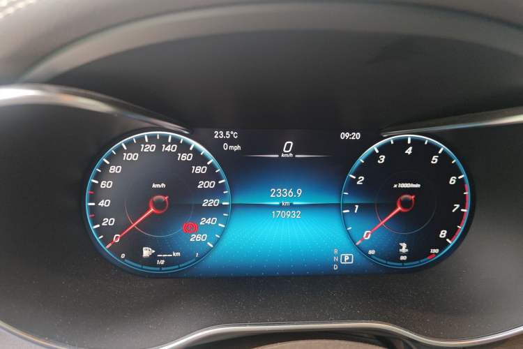 Used Mercedes-Benz GLC 2020 GLC 300 L 4MATIC Luxury Model Instrument Cluster