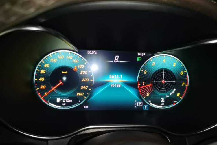 Used Mercedes-Benz GLC 2020 Facelift GLC 260 L 4MATIC Luxury Edition Instrument Cluster