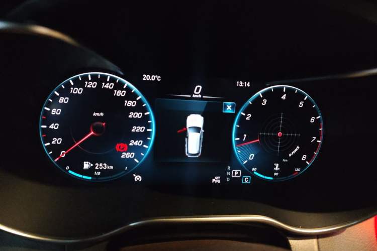Used Mercedes-Benz GLC 2020 Facelift GLC 260 L 4MATIC Luxury Edition Instrument Cluster