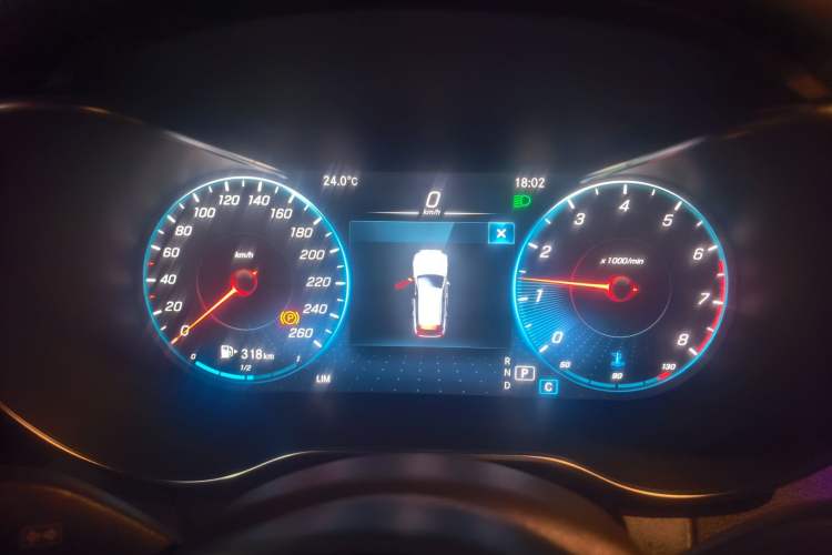 Used Mercedes-Benz GLC 2020 GLC 260 L 4MATIC Luxury Model Instrument Cluster