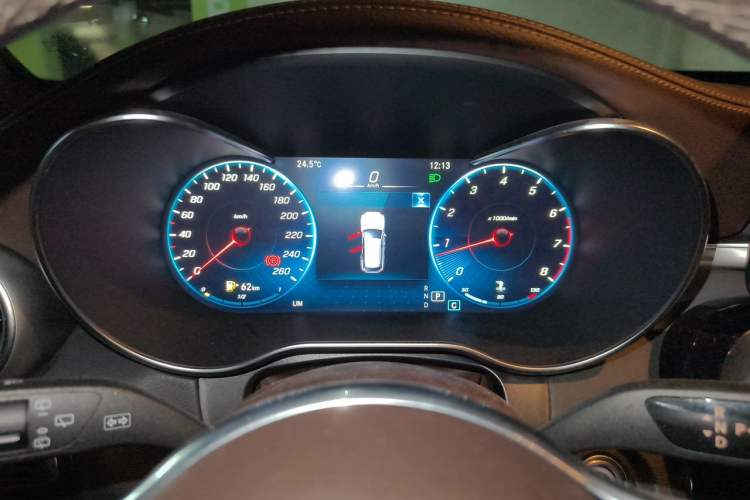 Used Mercedes-Benz GLC 2020 Facelifted GLC 260 L 4MATIC Dynamic Edition Instrument Cluster