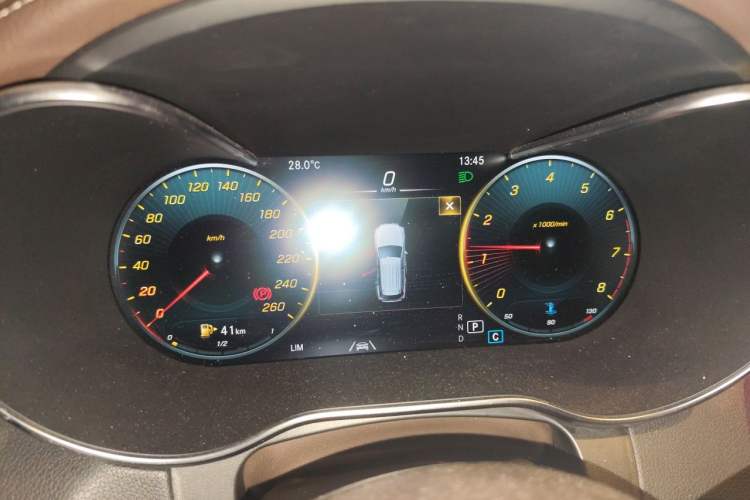 Used Mercedes-Benz GLC 2020 GLC 300 L 4MATIC Luxury Model Instrument Cluster
