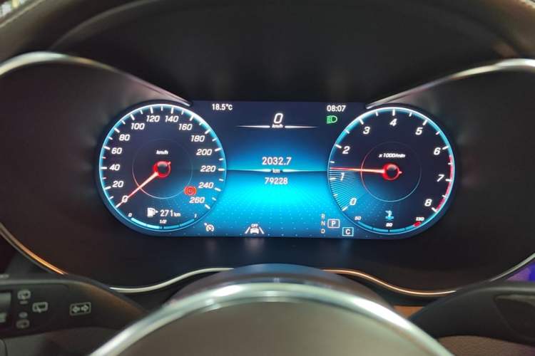 Used Mercedes-Benz GLC 2020 GLC 300 L 4MATIC Luxury Model Instrument Cluster