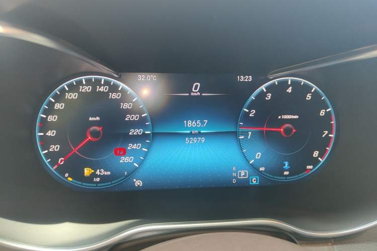 Used Mercedes-Benz GLC 2020 Facelifted GLC 260 L 4MATIC Dynamic Edition Instrument Cluster