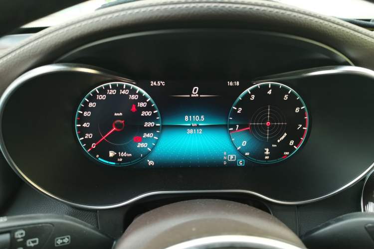Used Mercedes-Benz GLC 2020 GLC 260 L 4MATIC Luxury Model Instrument Cluster