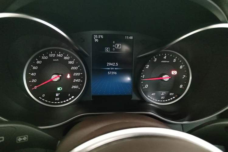 Used Mercedes-Benz GLC 2020 GLC 260 L 4MATIC Dynamic Model Instrument Cluster