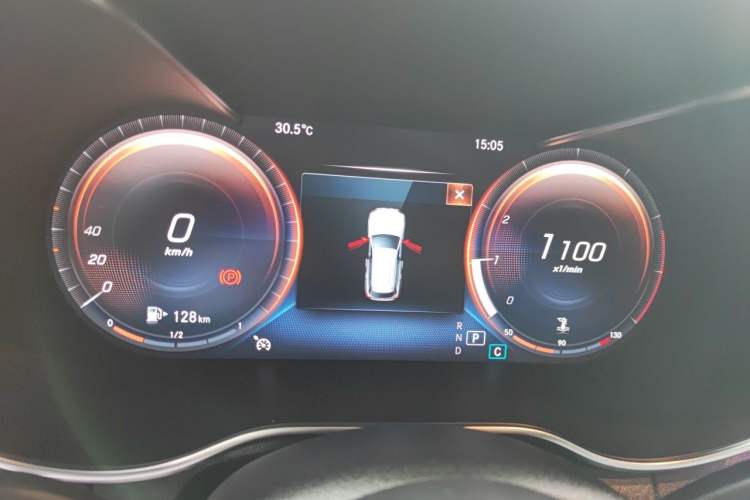 Used Mercedes-Benz GLC 2020 GLC 260 L 4MATIC Luxury Model Instrument Cluster