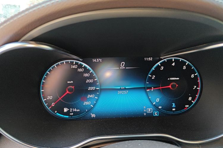 Used Mercedes-Benz GLC 2020 GLC 260 L 4MATIC Luxury Model Instrument Cluster