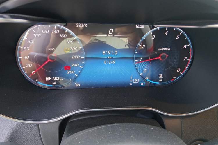 Used Mercedes-Benz GLC 2020 GLC 260 L 4MATIC Luxury Model Instrument Cluster