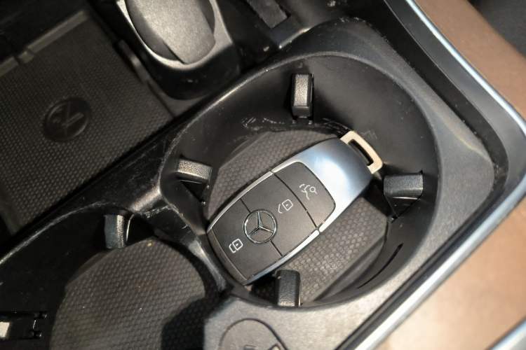 Used Mercedes-Benz GLC 2020 Facelift GLC 260 L 4MATIC Luxury Edition Interior 1