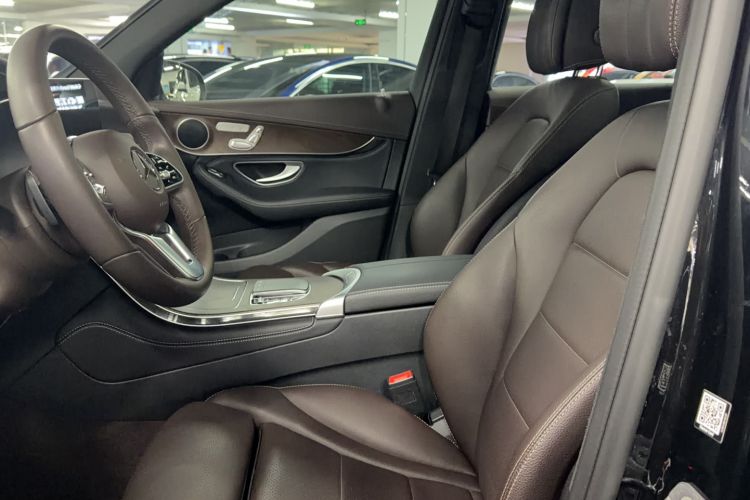 Used Mercedes-Benz GLC 2020 Facelift GLC 260 L 4MATIC Luxury Edition Interior 1