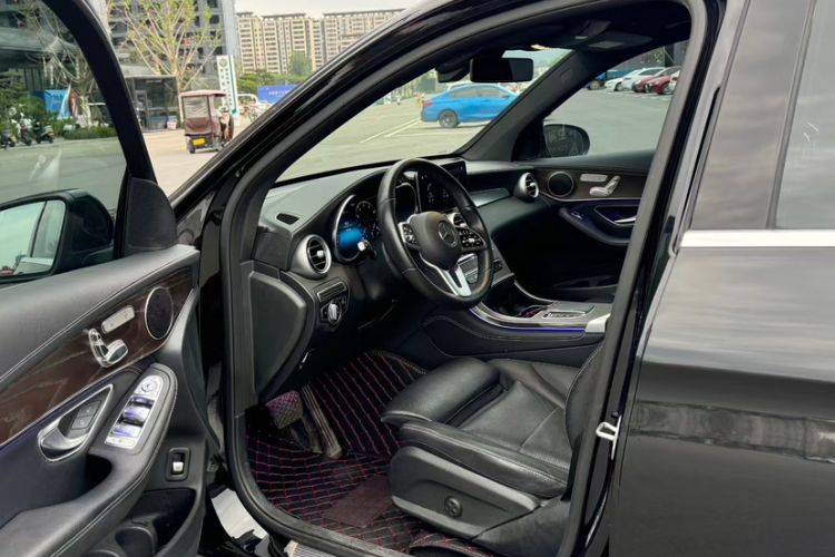 Used Mercedes-Benz GLC 2020 Facelift GLC 260 L 4MATIC Luxury Edition Interior 1