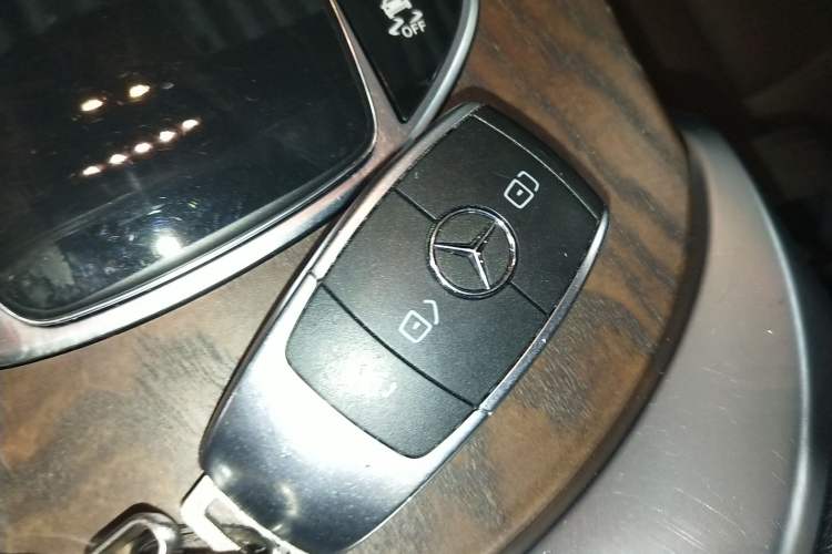 Used Mercedes-Benz GLC 2020 Facelift GLC 300 L 4MATIC Dynamic Edition Interior 1