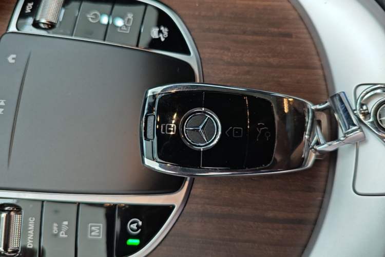 Used Mercedes-Benz GLC 2020 Facelift GLC 300 L 4MATIC Dynamic Edition Interior 1
