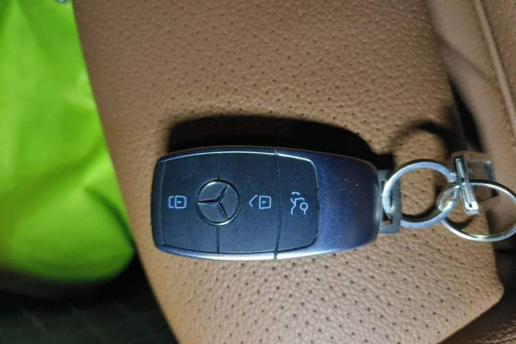 Used Mercedes-Benz GLC 2020 GLC 260 L 4MATIC Dynamic Model Interior 1