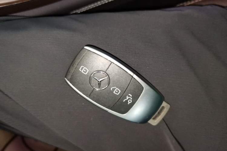 Used Mercedes-Benz GLC 2020 Facelift GLC 300 L 4MATIC Dynamic Edition Interior 1