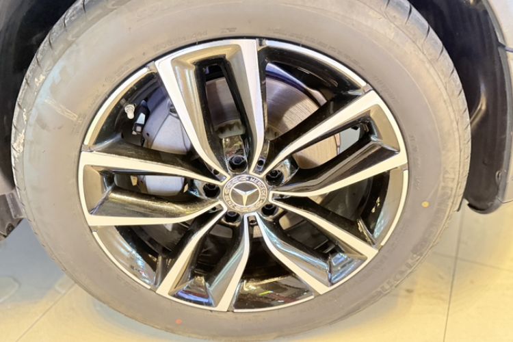 Used Mercedes-Benz GLC 2020 GLC 300 L 4MATIC Dynamic Edition Interior 1