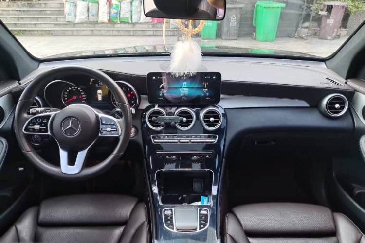 Used Mercedes-Benz GLC 2020 GLC 260 L 4MATIC Dynamic Model Interior 1