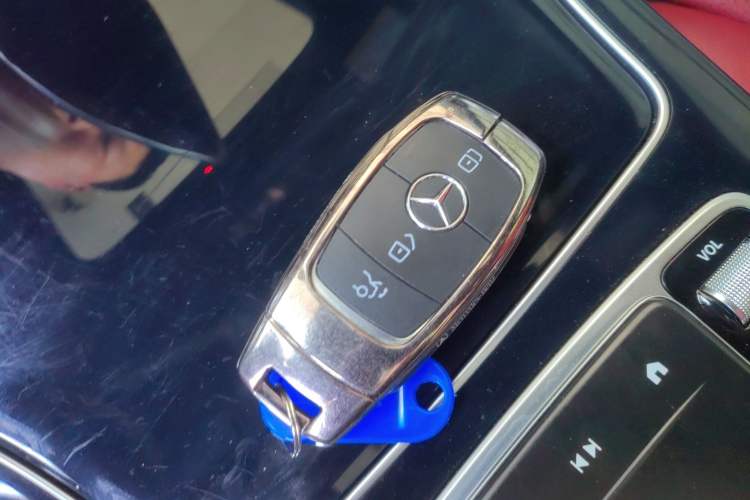 Used Mercedes-Benz GLC 2020 Facelift GLC 300 L 4MATIC Dynamic Edition Interior 1