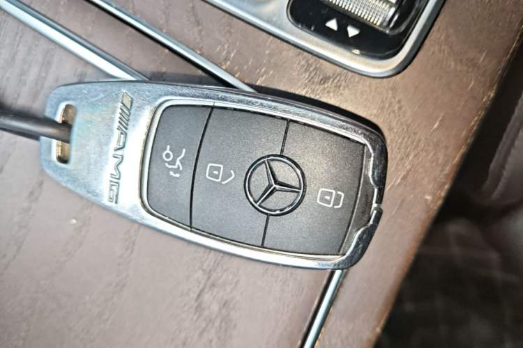 Used Mercedes-Benz GLC 2020 Facelift GLC 300 L 4MATIC Dynamic Edition Interior 1
