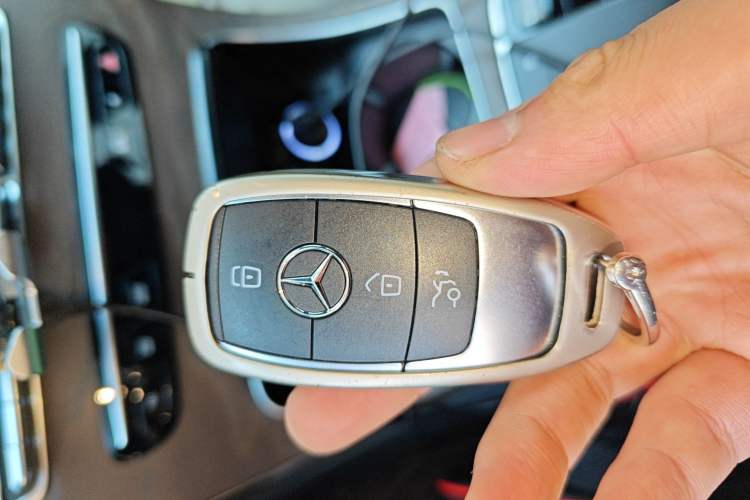 Used Mercedes-Benz GLC 2020 GLC 260 L 4MATIC Luxury Model Interior 1