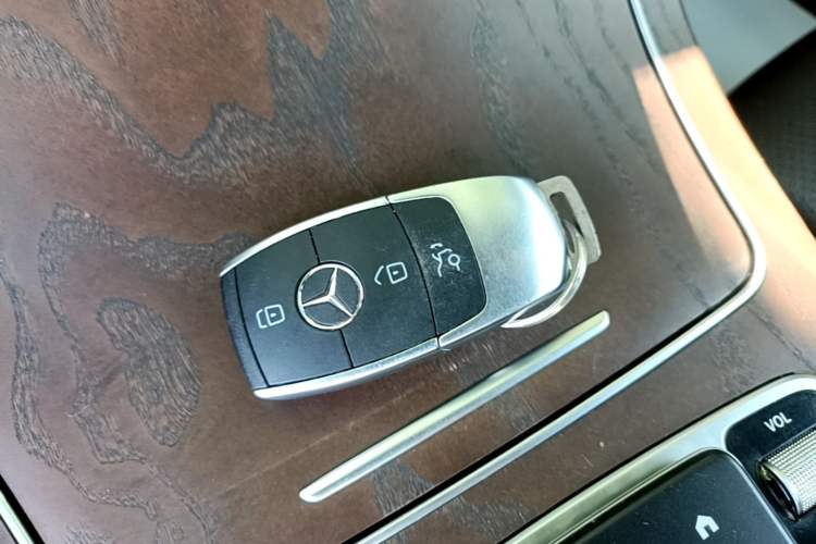 Used Mercedes-Benz GLC 2020 Facelift GLC 300 L 4MATIC Dynamic Edition Interior 1