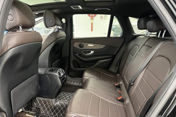 Used Mercedes-Benz GLC 2020 GLC 300 L 4MATIC Dynamic Edition Interior 10
