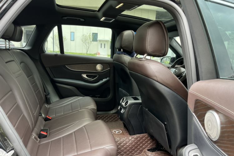 Used Mercedes-Benz GLC 2020 Facelift GLC 300 L 4MATIC Dynamic Edition Interior 10