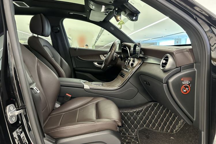Used Mercedes-Benz GLC 2020 GLC 300 L 4MATIC Dynamic Edition Interior 11