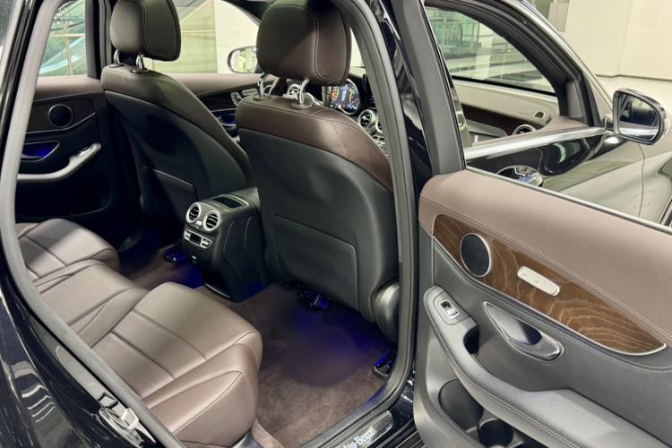 Used Mercedes-Benz GLC 2020 Facelift GLC 300 L 4MATIC Dynamic Edition Interior 11