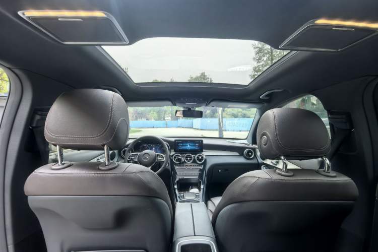 Used Mercedes-Benz GLC 2020 Facelifted GLC 260 L 4MATIC Dynamic Edition Interior 2