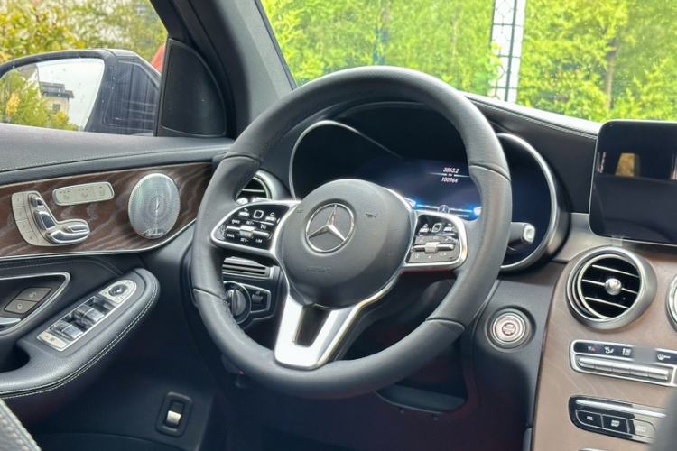 Used Mercedes-Benz GLC 2020 GLC 300 L 4MATIC Dynamic Edition Interior 2