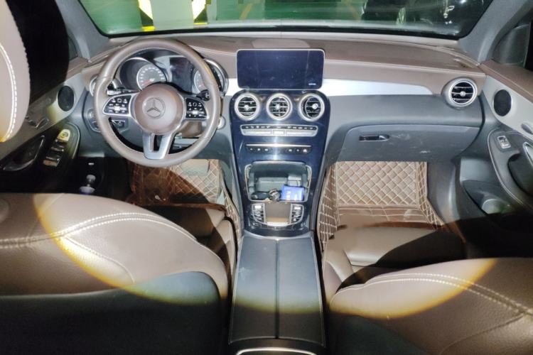 Used Mercedes-Benz GLC 2020 GLC 260 L 4MATIC Dynamic Model Interior 2