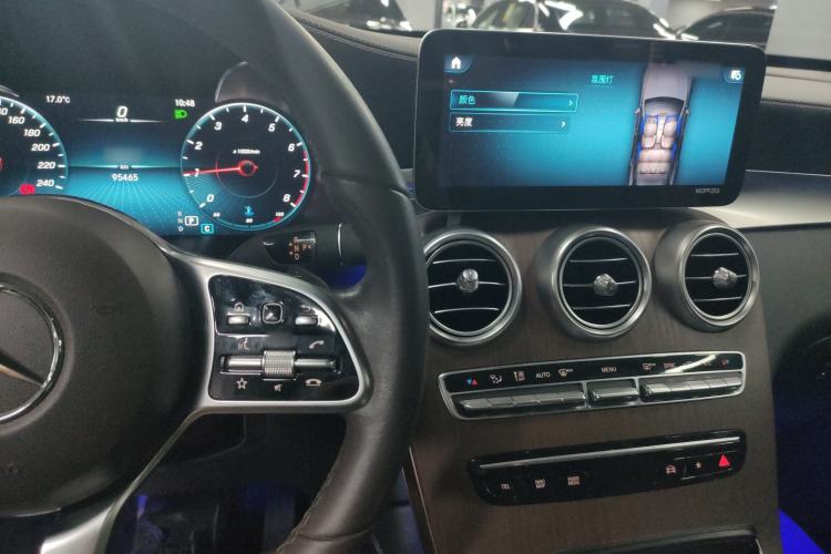 Used Mercedes-Benz GLC 2020 GLC 260 L 4MATIC Luxury Model Interior 2