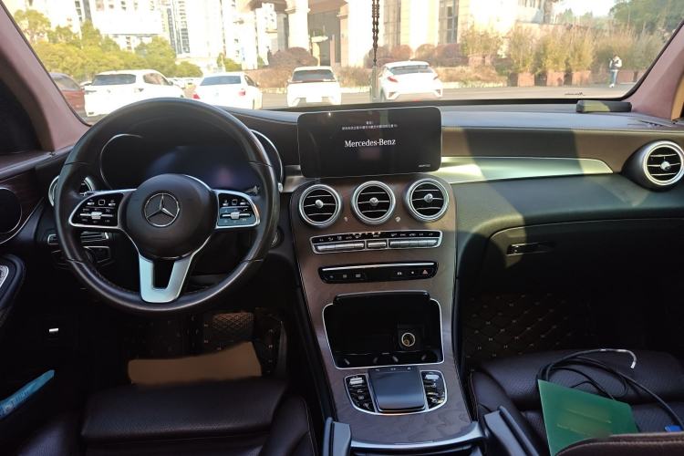 Used Mercedes-Benz GLC 2020 GLC 300 L 4MATIC Dynamic Edition Interior 2
