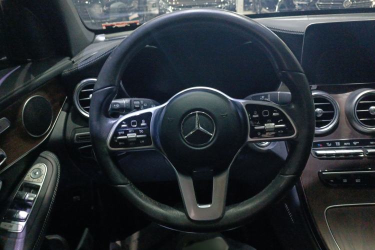 Used Mercedes-Benz GLC 2020 Facelift GLC 260 L 4MATIC Luxury Edition Interior 2