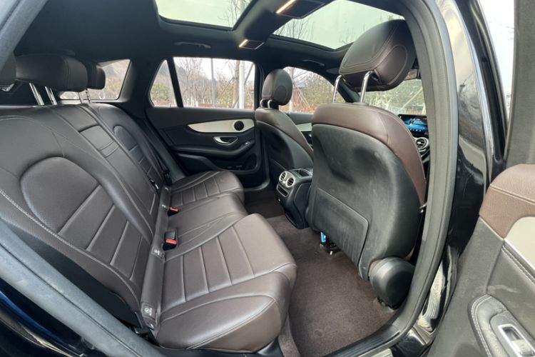 Used Mercedes-Benz GLC 2020 GLC 260 L 4MATIC Dynamic Model Interior 2