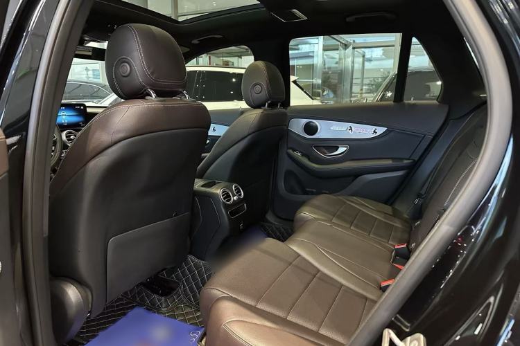 Used Mercedes-Benz GLC 2020 GLC 260 L 4MATIC Dynamic Model Interior 2