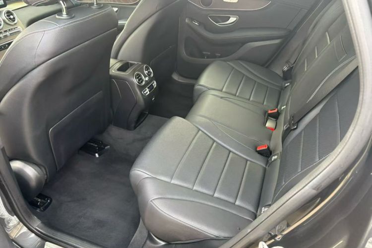 Used Mercedes-Benz GLC 2020 Facelift GLC 300 L 4MATIC Dynamic Edition Interior 2