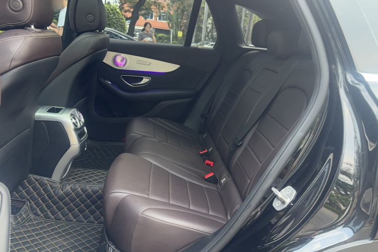 Used Mercedes-Benz GLC 2020 GLC 260 L 4MATIC Luxury Model Interior 2