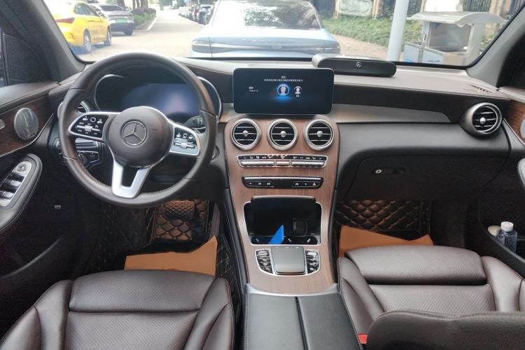 Used Mercedes-Benz GLC 2020 GLC 300 L 4MATIC Luxury Model Interior 2