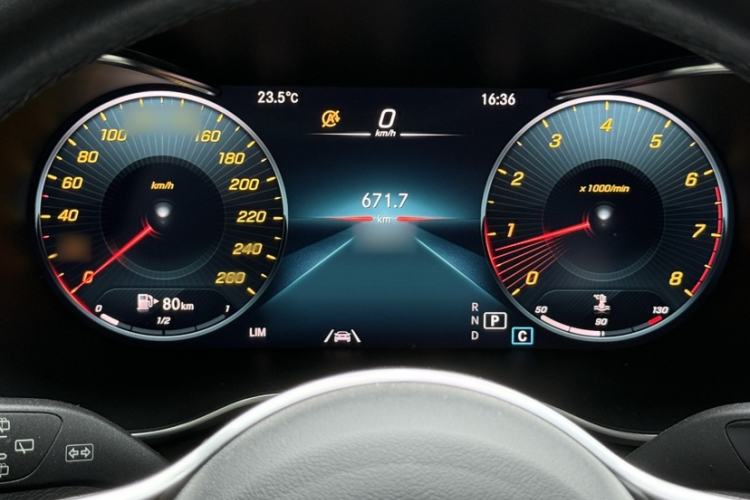 Used Mercedes-Benz GLC 2020 GLC 300 L 4MATIC Dynamic Edition Interior 2