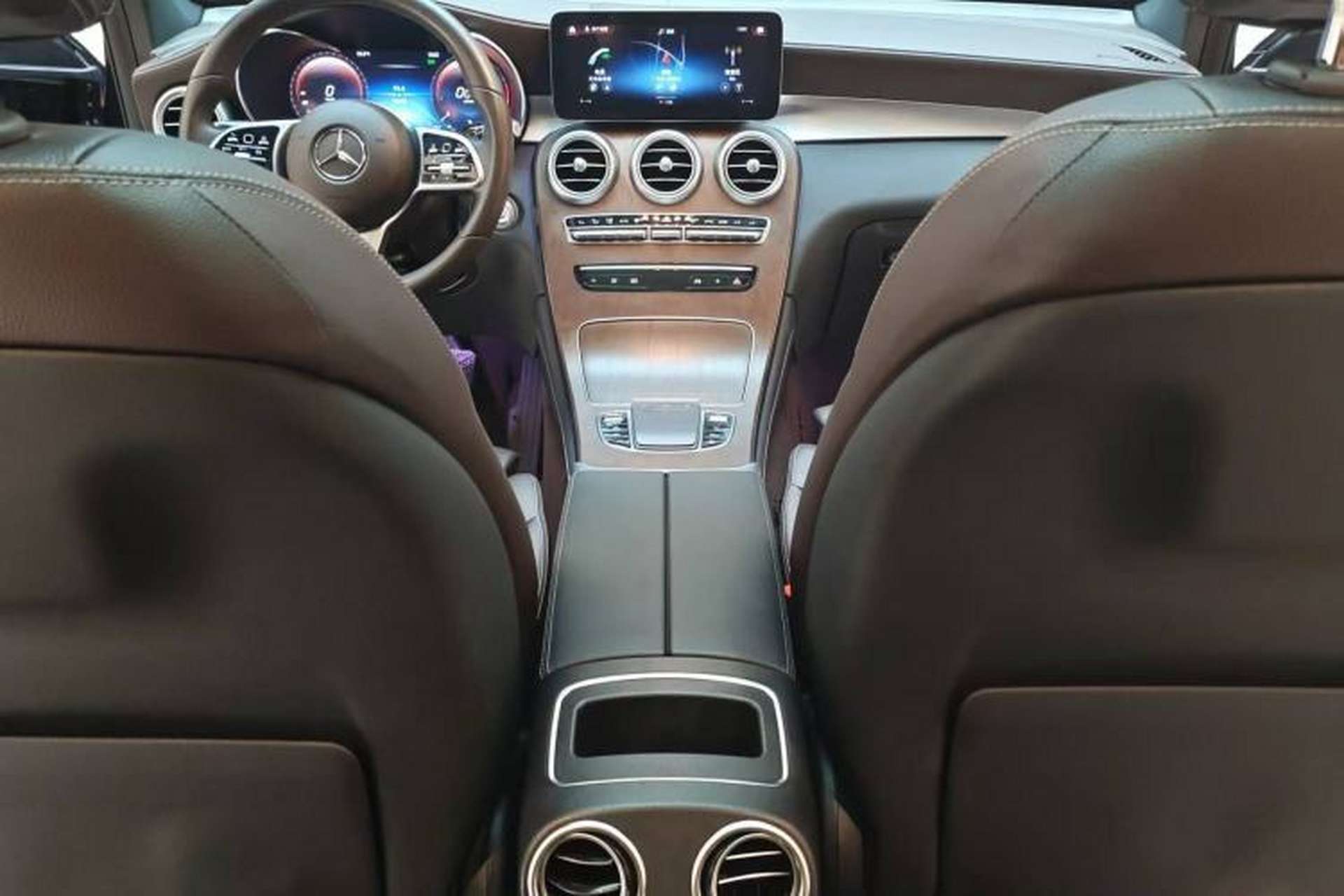 Used Mercedes-Benz GLC 2020 GLC 260 L 4MATIC Luxury Model Interior 2