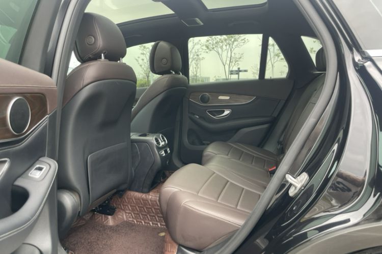 Used Mercedes-Benz GLC 2020 Facelift GLC 300 L 4MATIC Dynamic Edition Interior 3