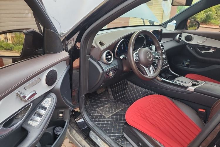 Used Mercedes-Benz GLC 2020 Facelifted GLC 260 L 4MATIC Dynamic Edition Interior 3