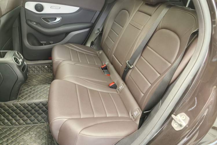Used Mercedes-Benz GLC 2020 Facelifted GLC 260 L 4MATIC Dynamic Edition Interior 3