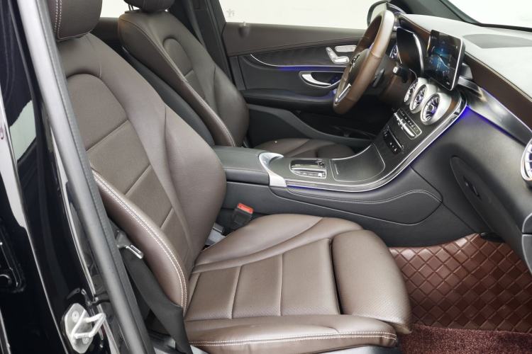 Used Mercedes-Benz GLC 2020 Facelifted GLC 260 L 4MATIC Dynamic Edition Interior 3
