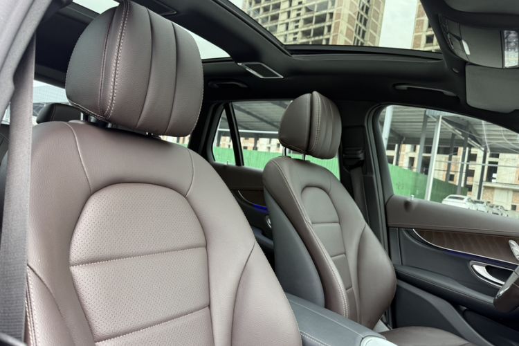 Used Mercedes-Benz GLC 2020 Facelift GLC 260 L 4MATIC Luxury Edition Interior 3